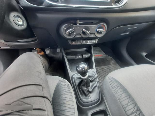 Kia  Soluto 1.4 Lx Full año 2023