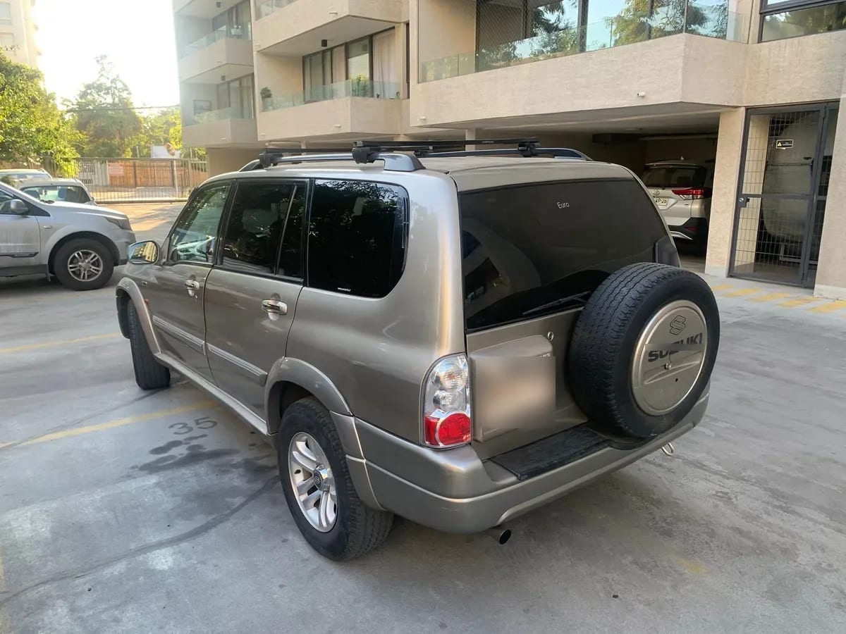 SUZUKI GRAND NOMADE 2.7 Xl7 Mt Ll / Vc año 2004