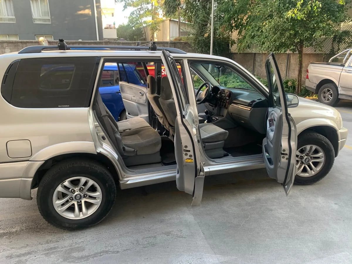 SUZUKI GRAND NOMADE 2.7 Xl7 Mt Ll / Vc año 2004
