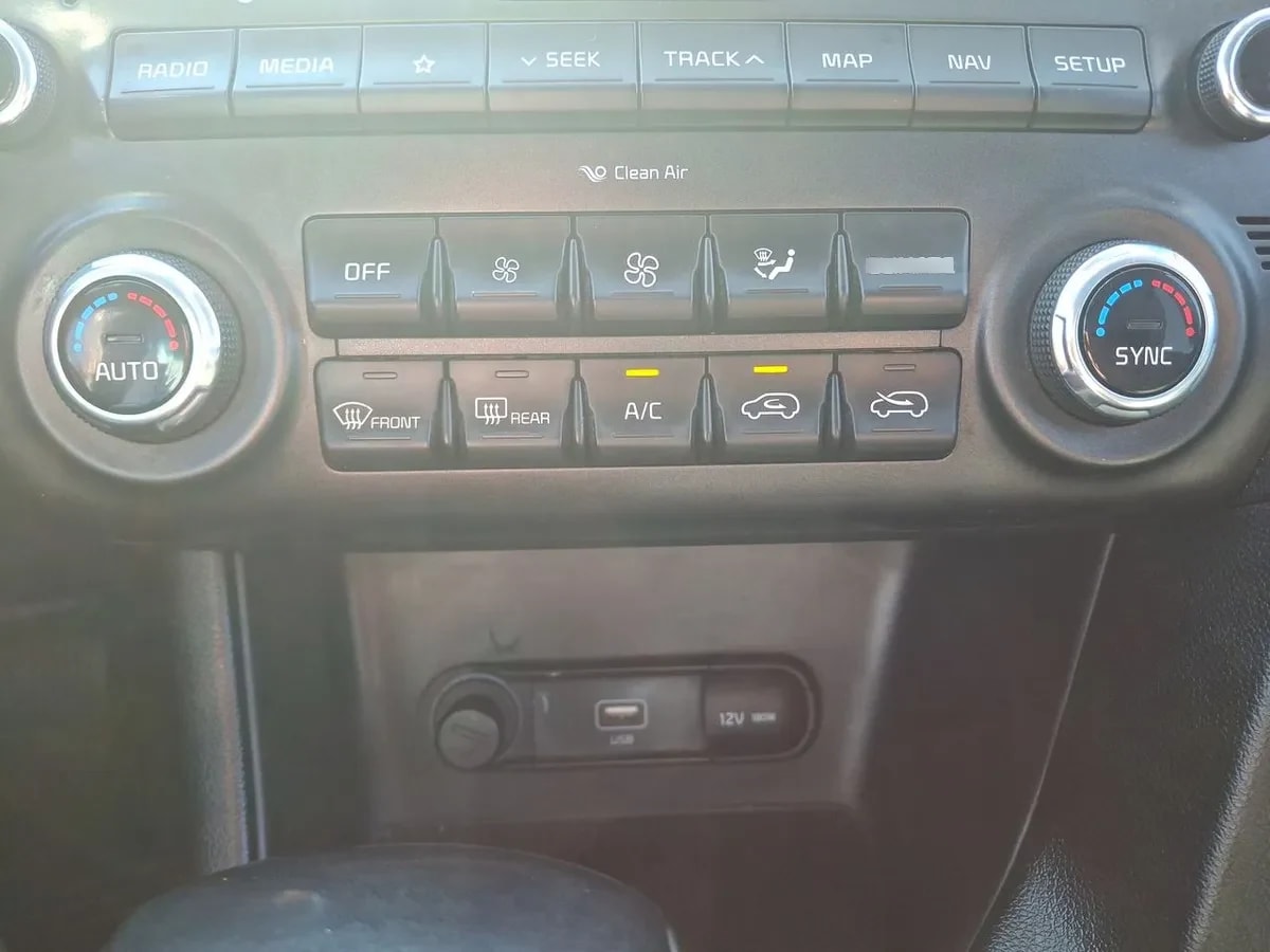 Kia Sportage 2.0 Lx 2wd Special Pack 6at 5p año 2021