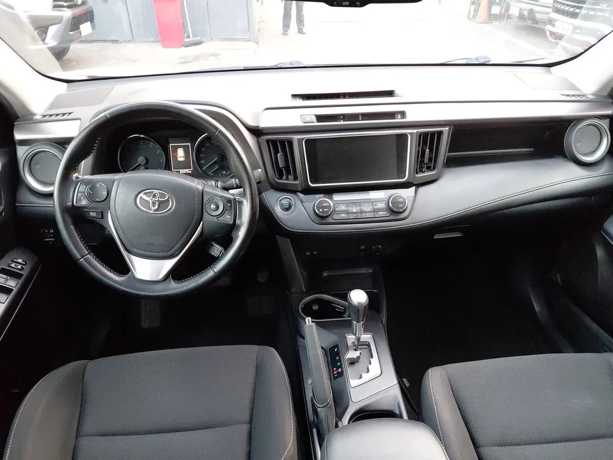 Toyota Rav 4 2.0 4x2 Super Lujo Cvt At 5p año 2019