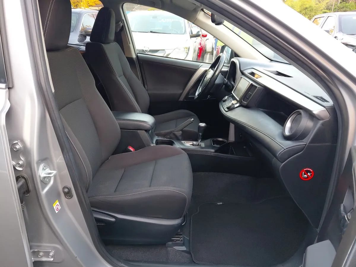 Toyota Rav 4 2.0 4x2 Super Lujo Cvt At 5p año 2019
