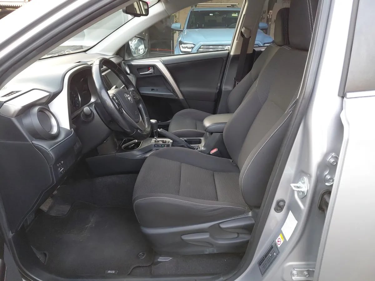 Toyota Rav 4 2.0 4x2 Super Lujo Cvt At 5p año 2019