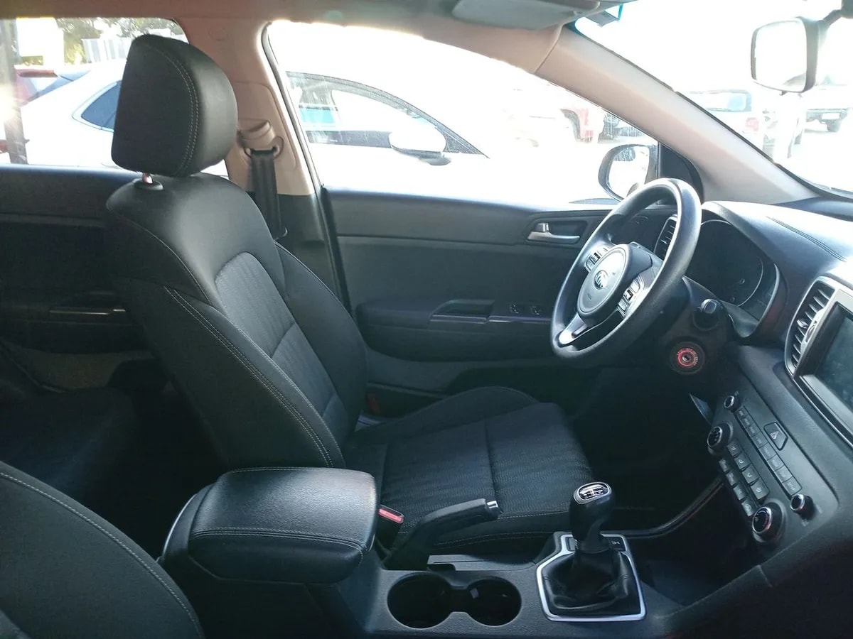 Kia Sportage 2.0 Lx Awd Ac 6mt 5p año 2018