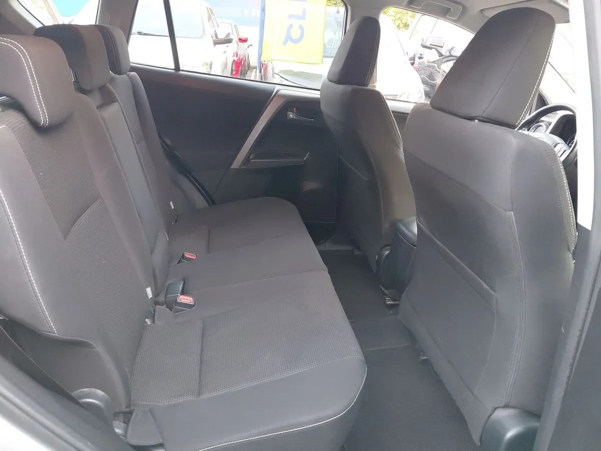 Toyota Rav 4 2.0 4x2 Super Lujo Cvt At 5p año 2019