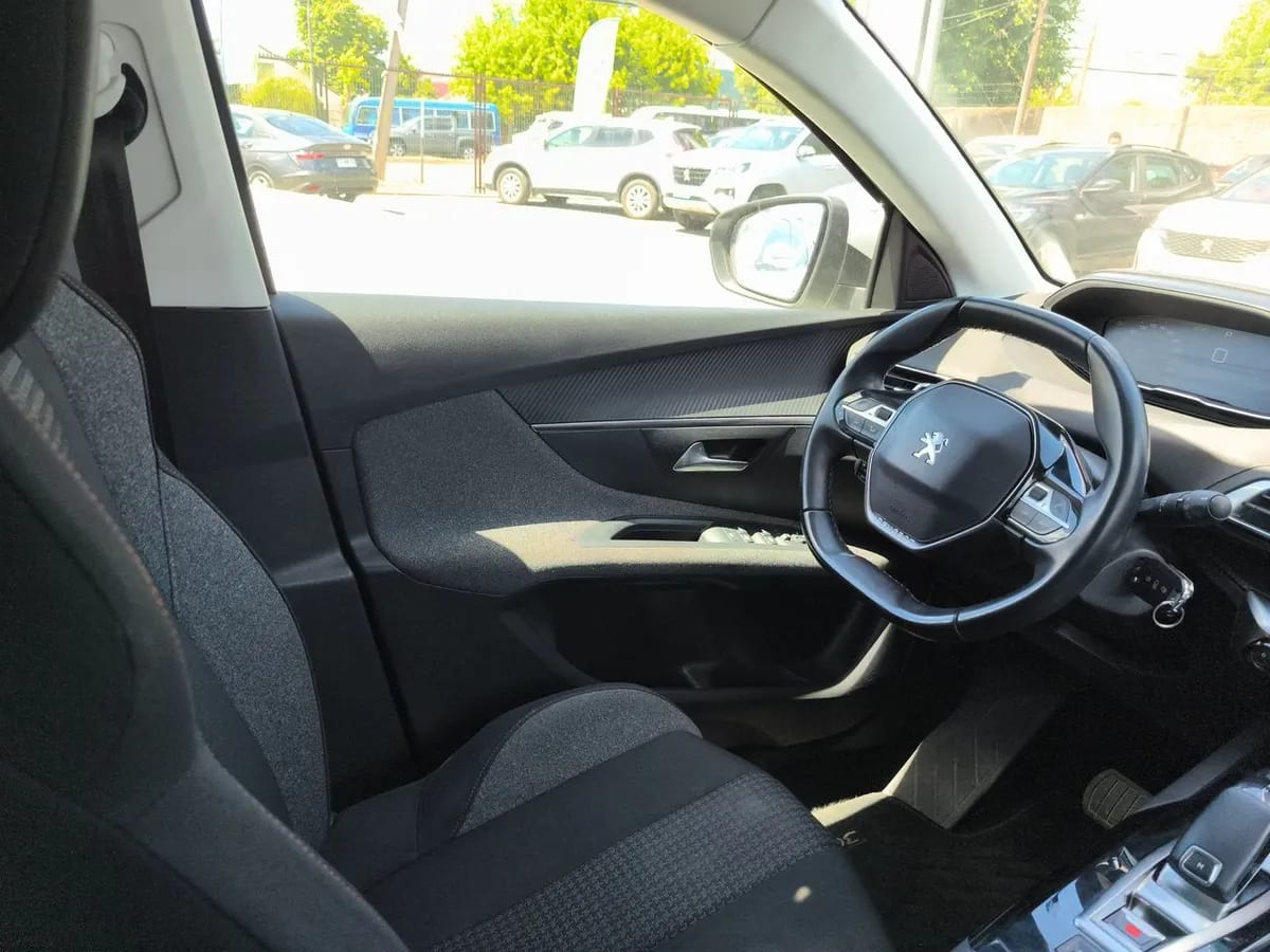 Peugeot 3008 1.5 Allure Bluehdi 4x2 130 Eat8 5p año 2020