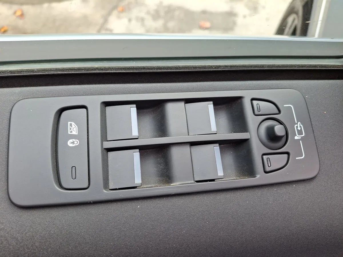 Land Rover Discovery Sport 2.0 S Diesel 4x4 204hp At 5p año 2025