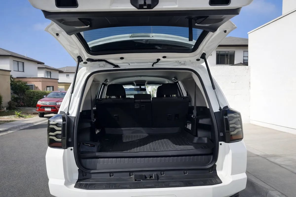 Toyota  4runner 4.0 Sr5 Mv Auto 4wd año 2024