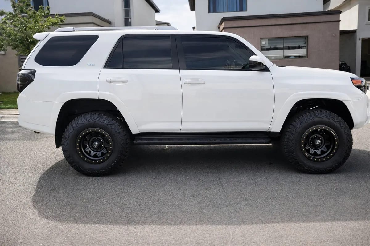 Toyota  4runner 4.0 Sr5 Mv Auto 4wd año 2024