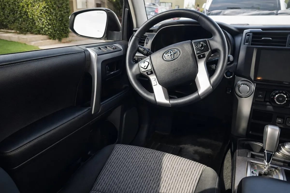 Toyota  4runner 4.0 Sr5 Mv Auto 4wd año 2024