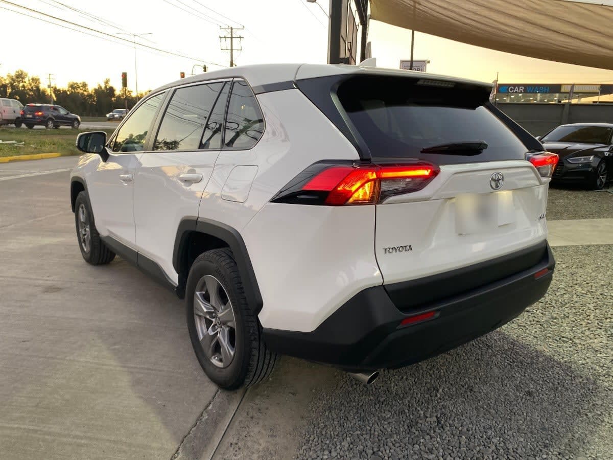 Toyota Rav 4 2.0 4x2 Cvt año 2025