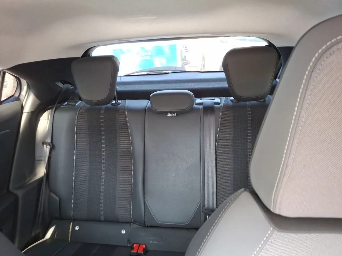 Opel Mokka 1.2t Elegance 4x2 At8 5p año 2024