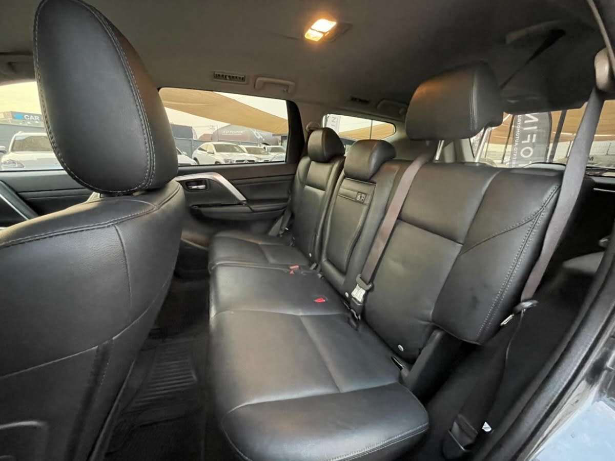Mitsubishi Montero Sport 3.0 4x4 año 2025