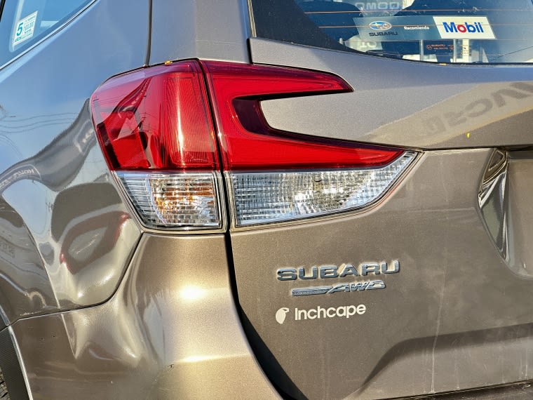 Subaru Forester 2.0 X At 4x4 año 2022