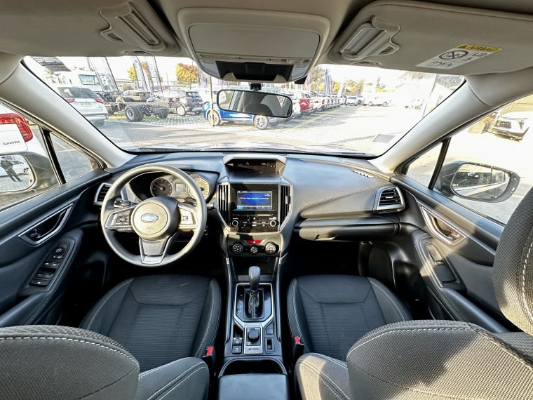 Subaru Forester 2.0 X At 4x4 año 2022