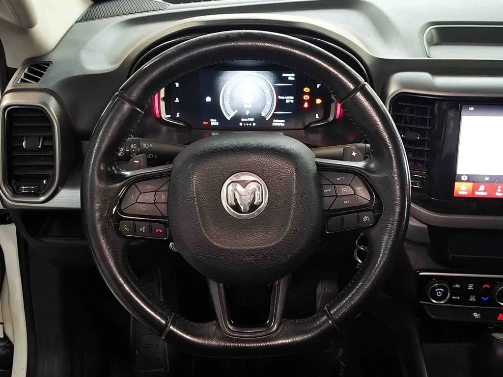 Ram 1000 Big Horn Night Edition año 2022