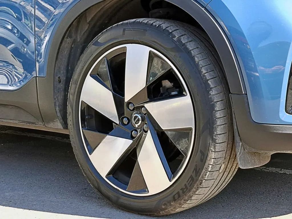 Volvo Xc40 T5 Hybrid R Design 1.5 At año 2023