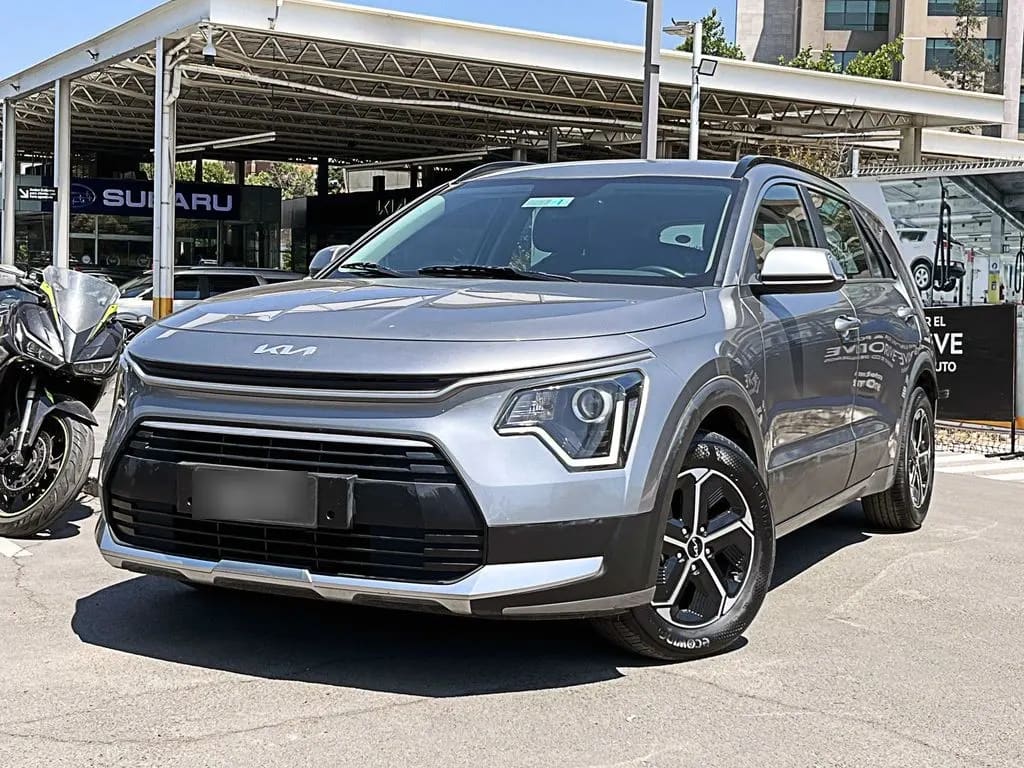 Kia Niro 1.6l Gdi Lx Hev At 5p año 2024
