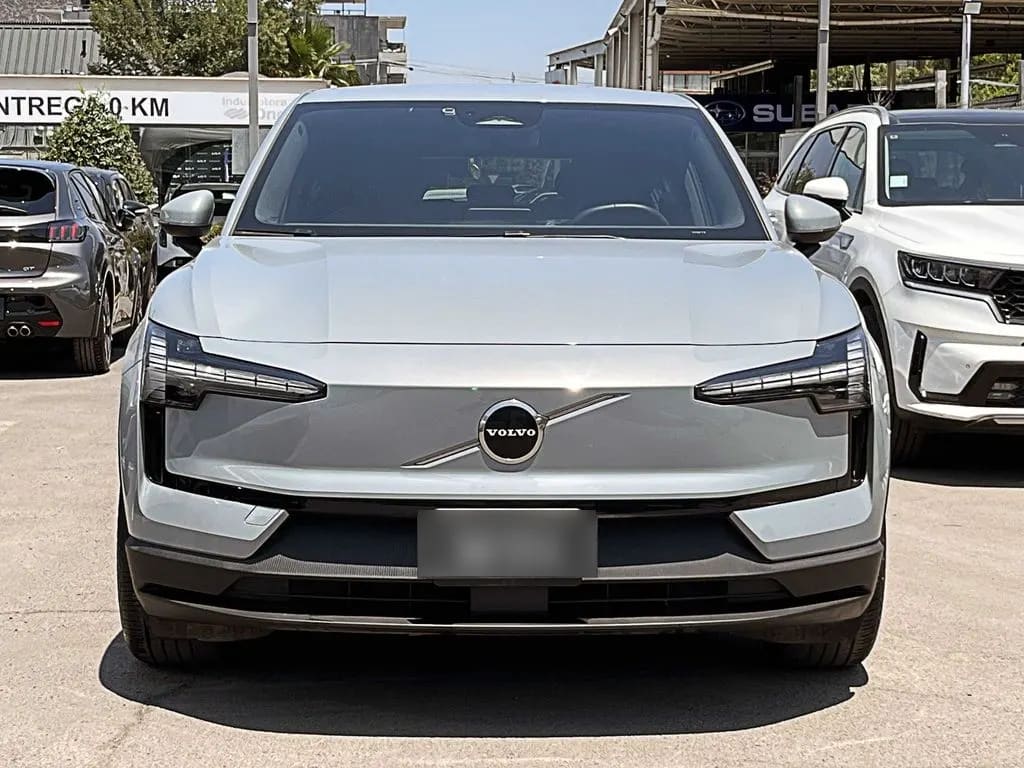 Volvo Ex30 At Electrico año 2024
