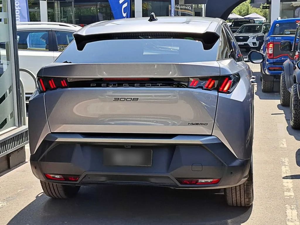 Peugeot 3008 Hybrid Allure año 2025