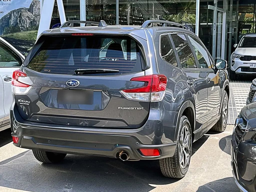 Subaru Forester 2.0i Dynamic Awd At 5p año 2023