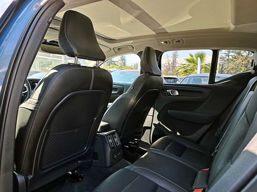Volvo Xc40 T5 Hybrid R Design 1.5 At año 2023