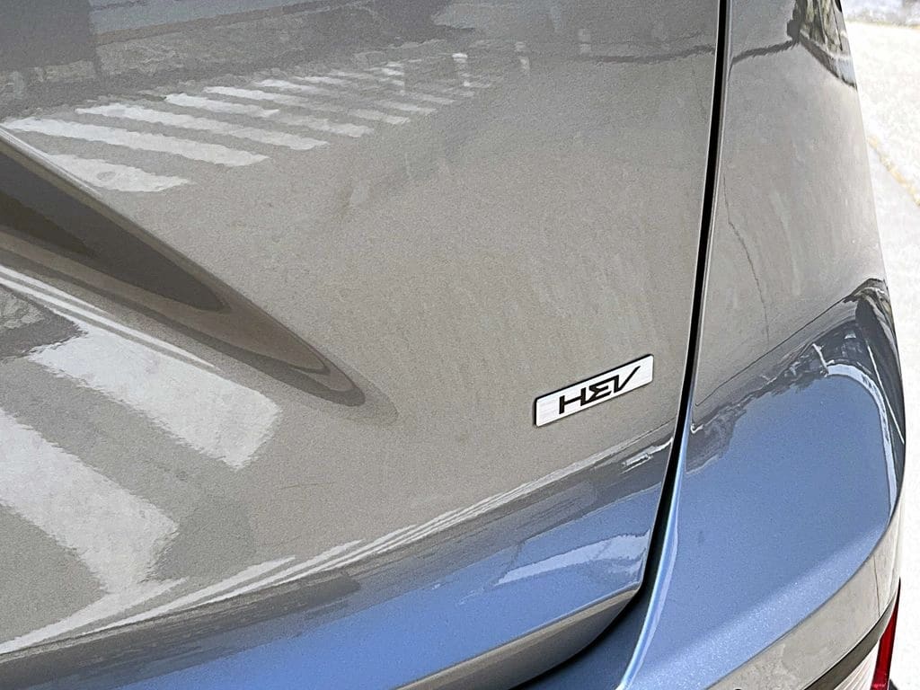 Kia Niro 1.6l Gdi Lx Hev At 5p año 2024