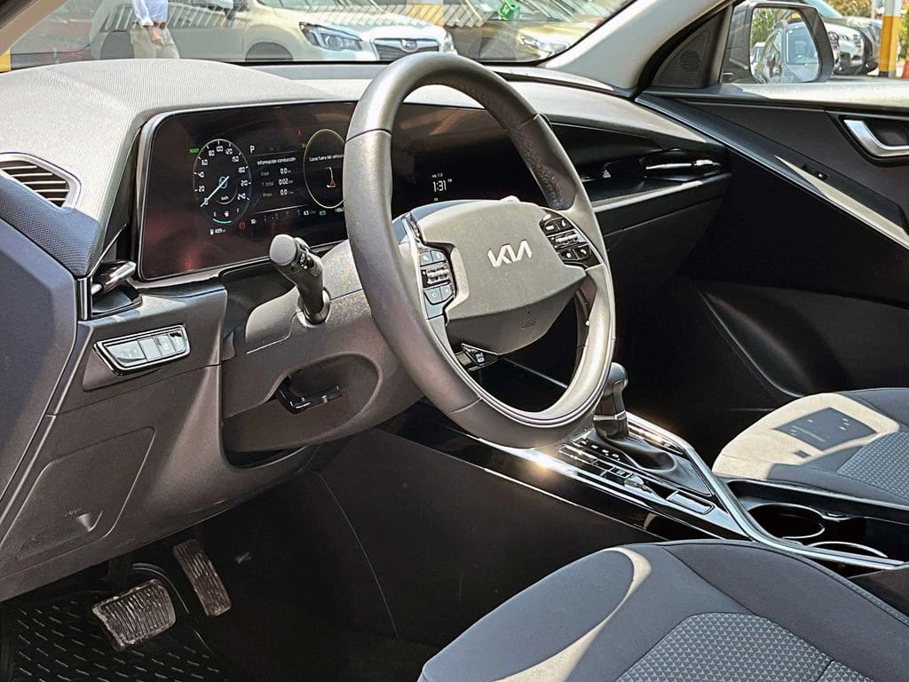 Kia Niro Hev Dct 1.6 At año 2024
