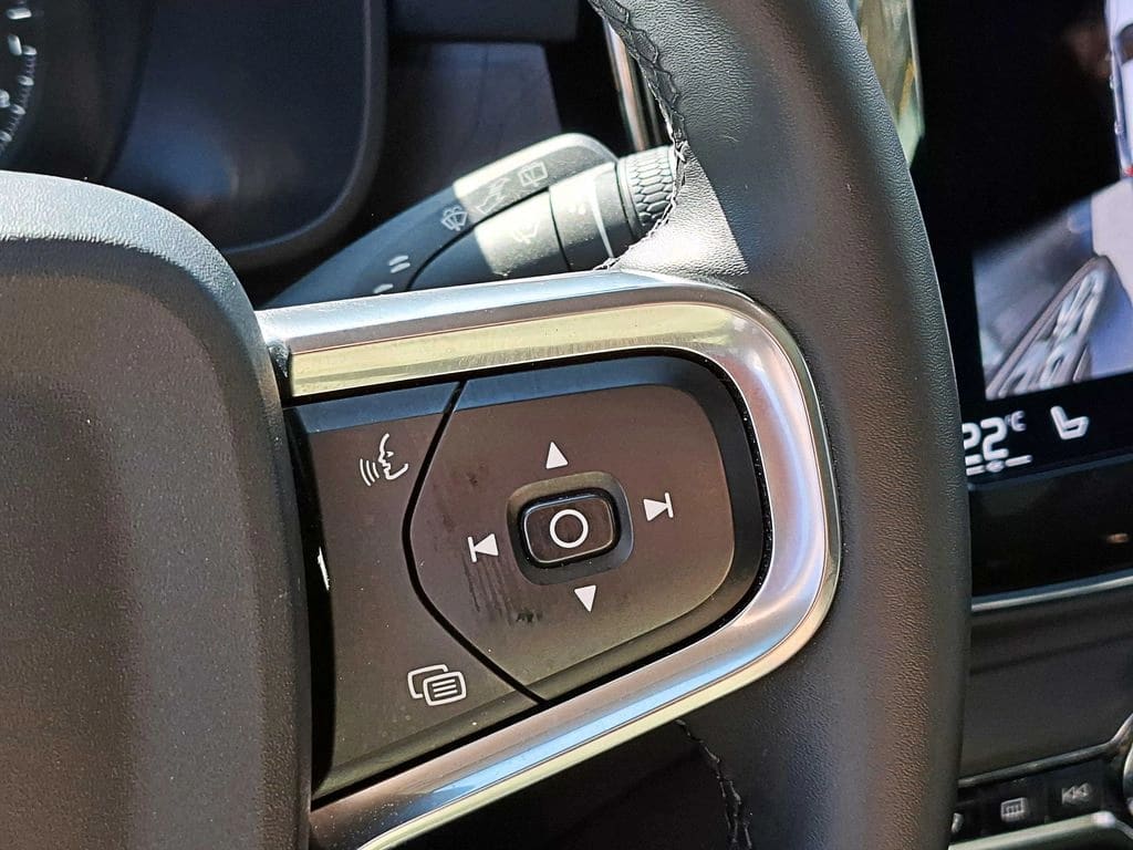Volvo Xc40 T5 Hybrid R Design 1.5 At año 2023