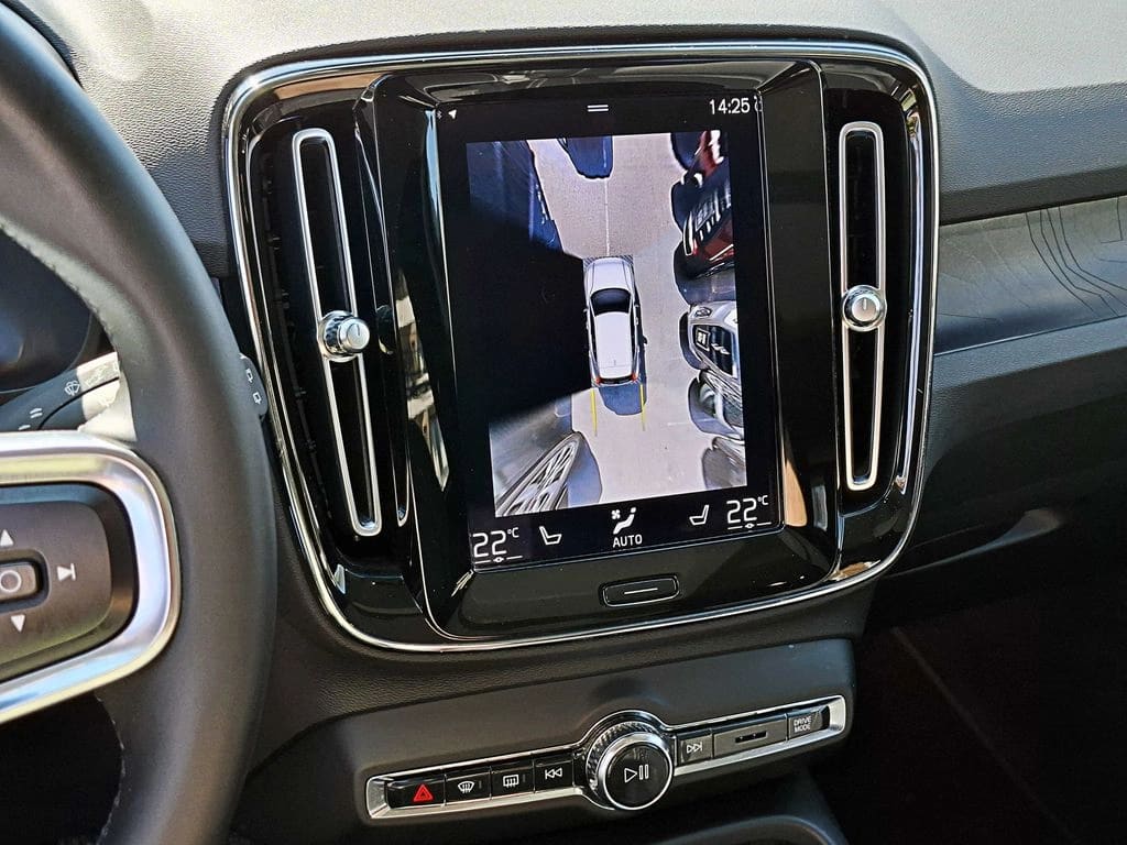 Volvo Xc40 T5 Hybrid R Design 1.5 At año 2023