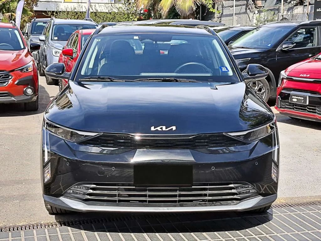 Kia K3 1.6 Ex 4x2 At 5p año 2025