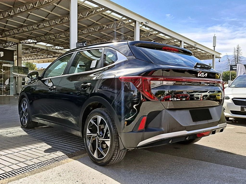 Kia K3 1.6 Ex 4x2 At 5p año 2025