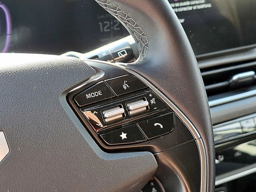 Kia K3 1.6 Ex 4x2 At 5p año 2025