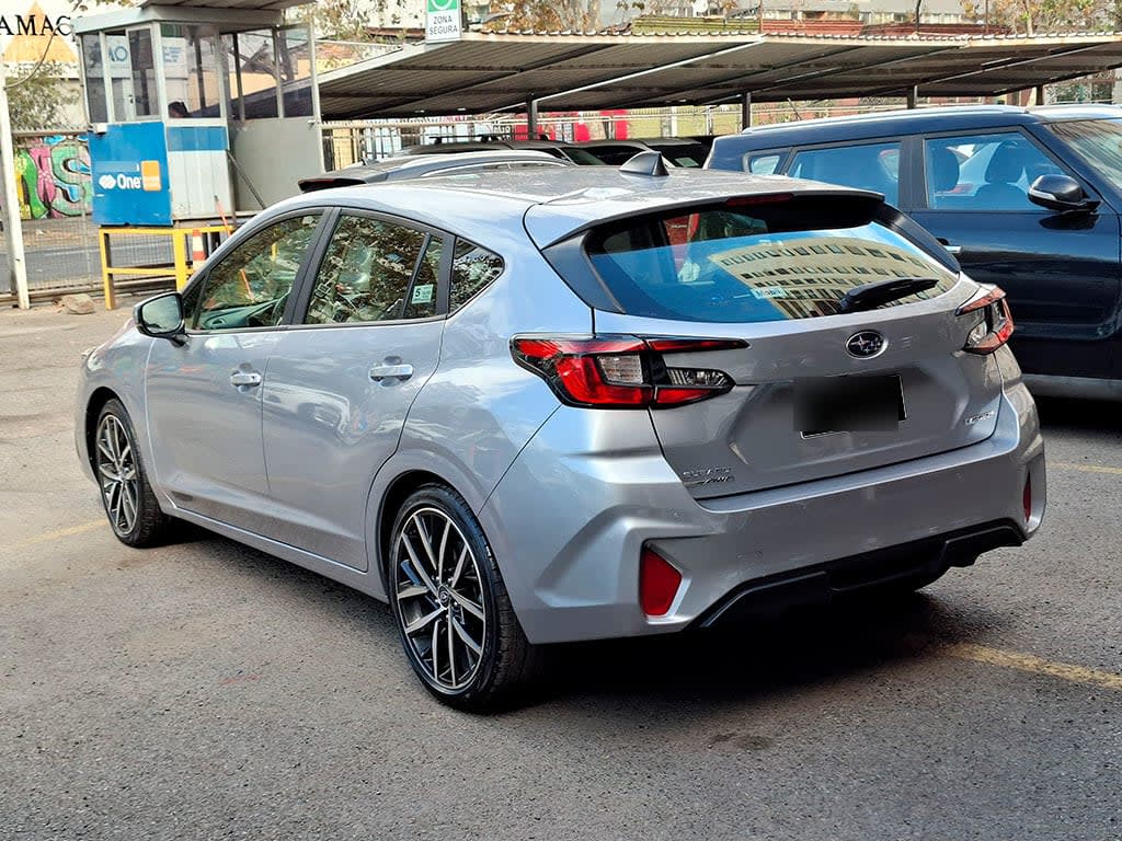 Subaru Impreza 2.0 Awd Cvt Touring Es Hk año 2025