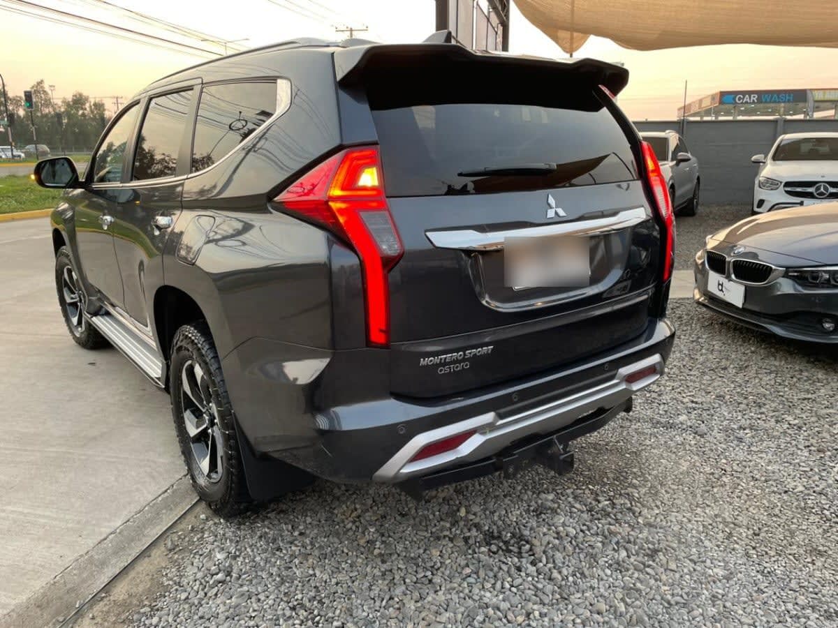 Mitsubishi Montero Sport 3.0 4x4 año 2025