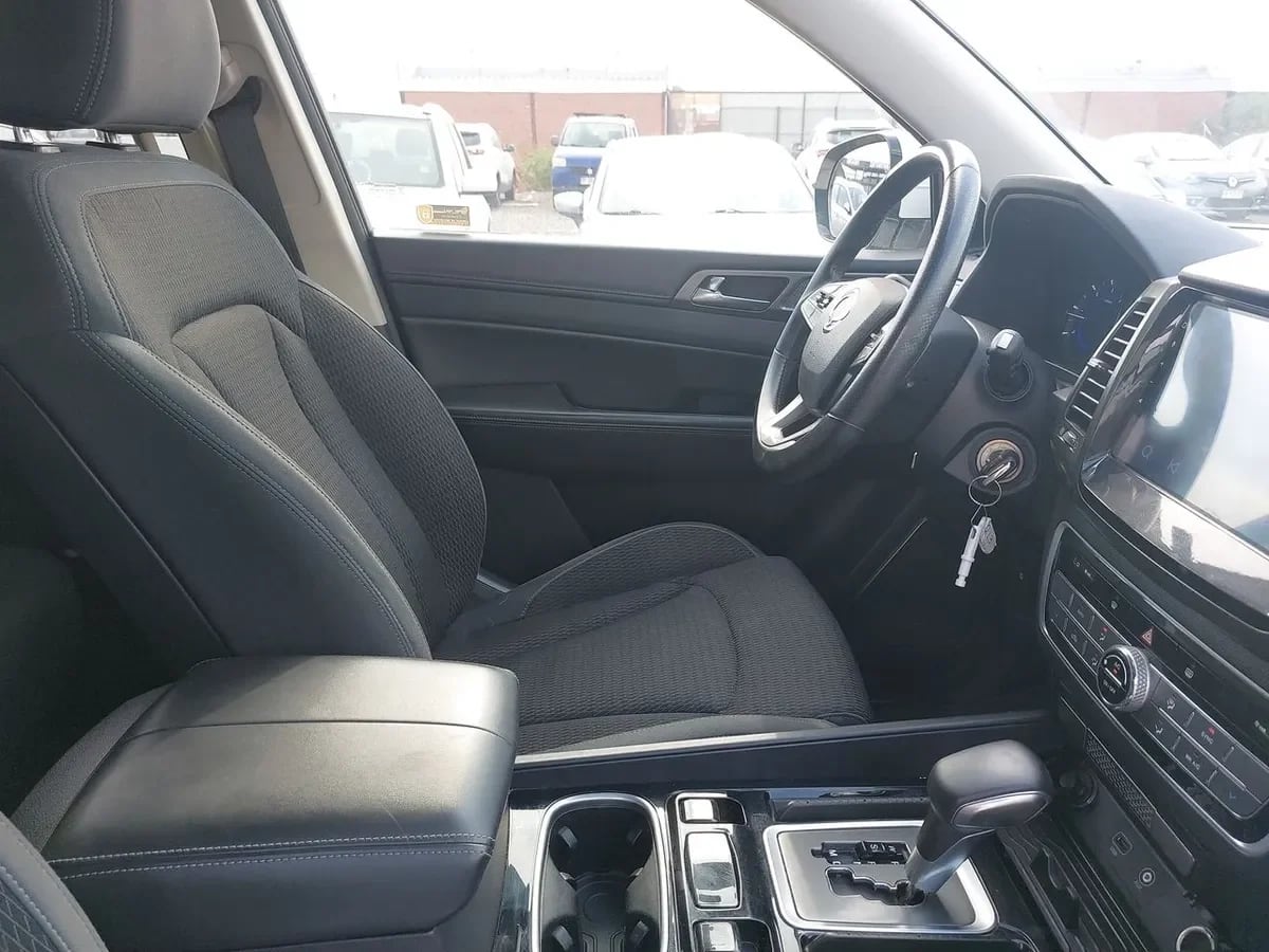Ssangyong Rexton 2.2t Glx Diesel 4x2 6ab 8at 5p año 2021