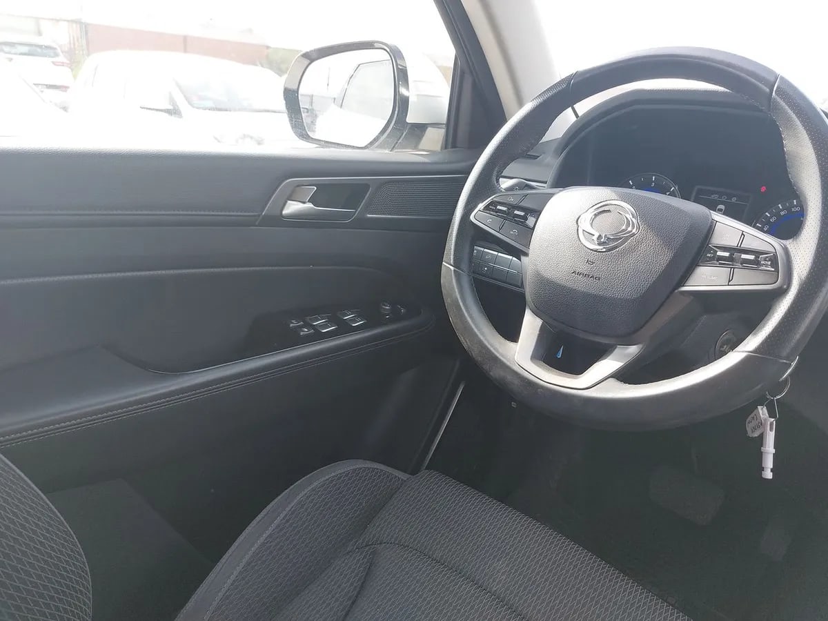 Ssangyong Rexton 2.2t Glx Diesel 4x2 6ab 8at 5p año 2021