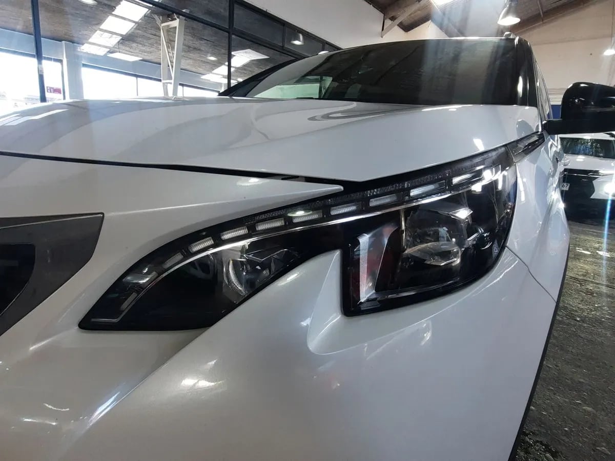 Peugeot 3008 1.6 Gt Line 4x2 Thp 165hp Eat6 5p año 2017