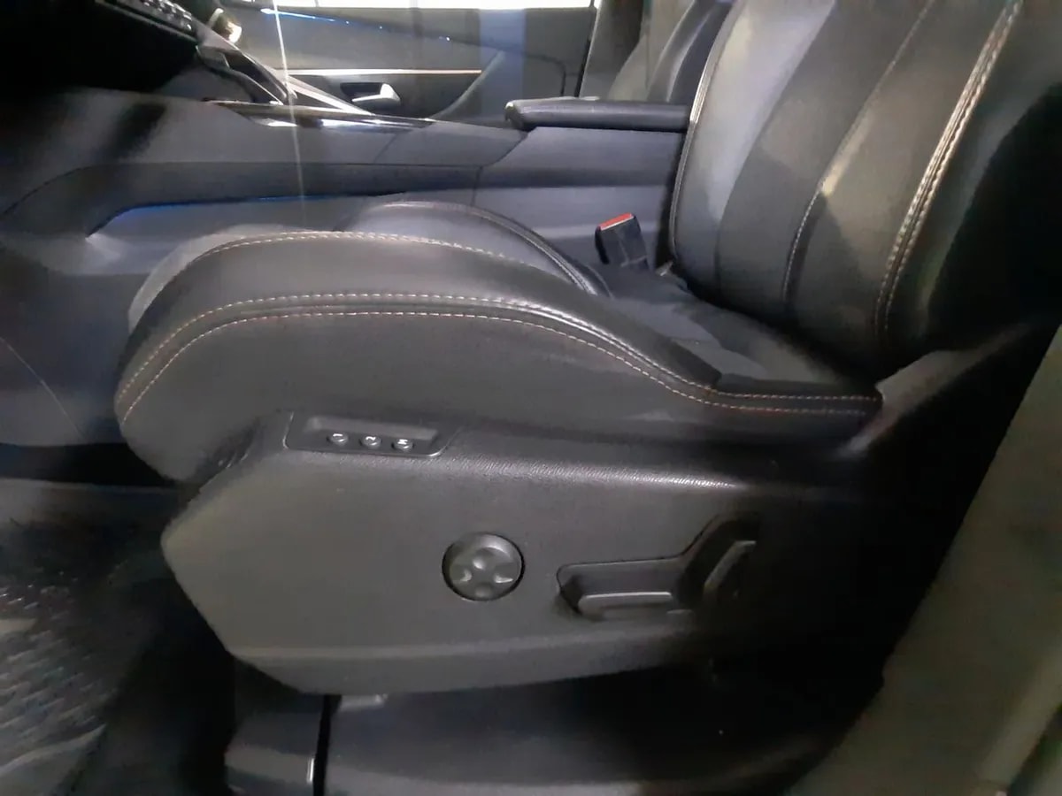 Peugeot 3008 1.6 Gt Line 4x2 Thp 165hp Eat6 5p año 2017