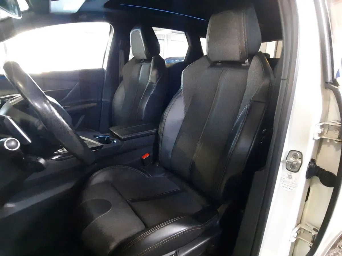 Peugeot 3008 1.6 Gt Line 4x2 Thp 165hp Eat6 5p año 2017