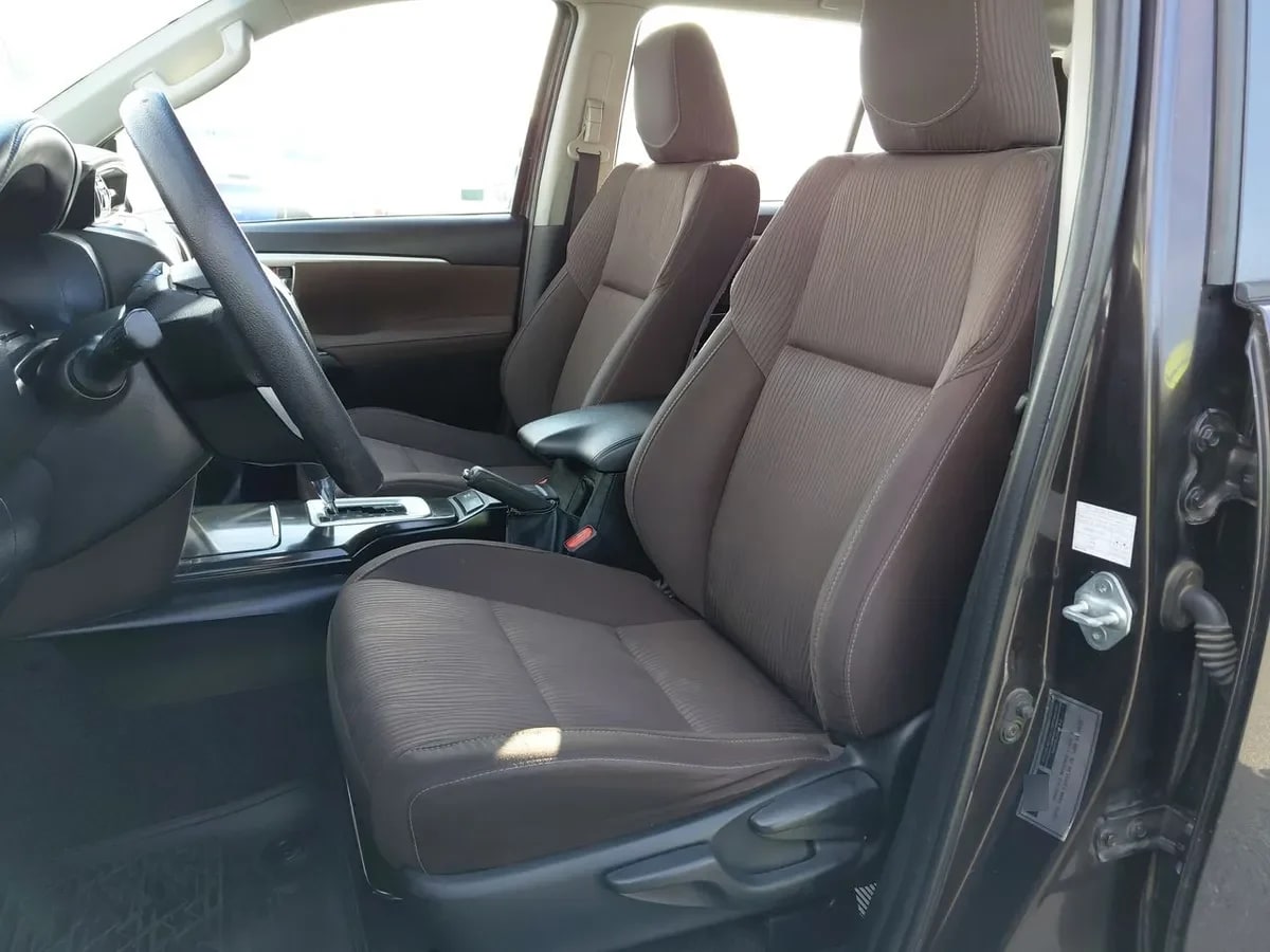 Toyota Fortunner 2.7 Sr5 4x2 At 5p año 2019