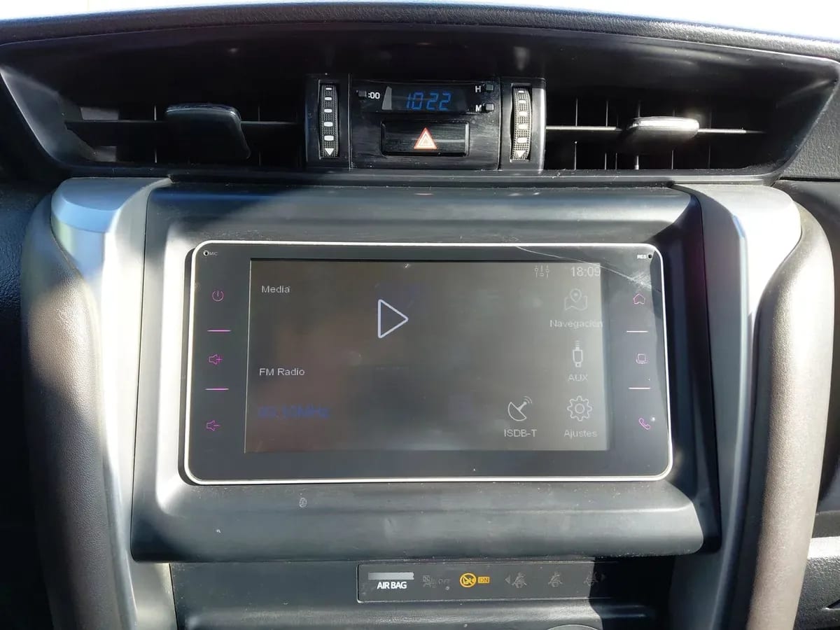 Toyota Fortunner 2.7 Sr5 4x2 At 5p año 2019