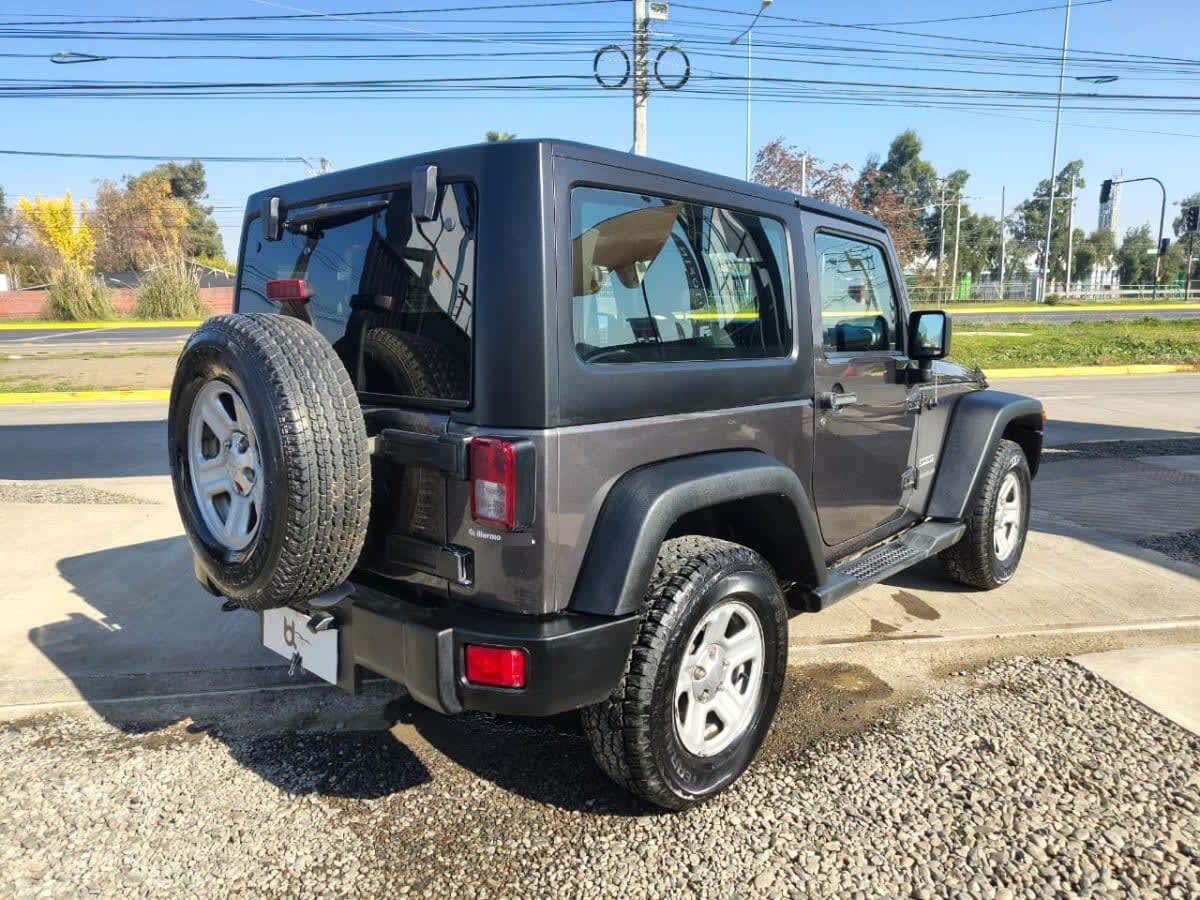 Jeep Wrangler Wrangler Sport 2.8 Aut año 2014