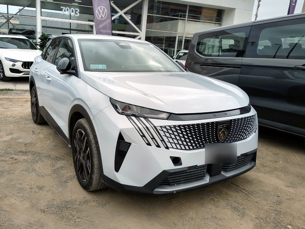 Peugeot 3008 1.2 Allure Mhev 4 año 2025