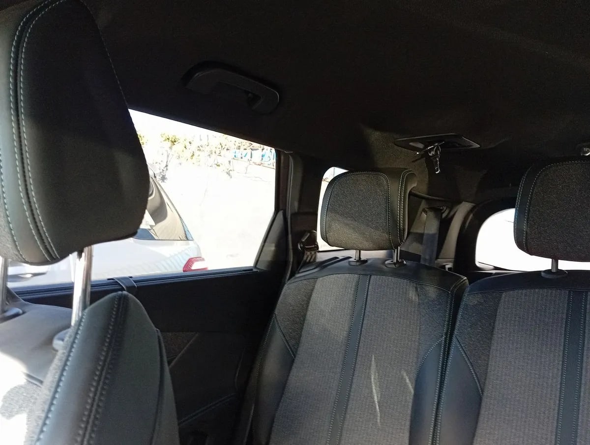Peugeot 5008 1.5 Allure Pack Bluehdi 130 4x2 Eat8 5p año 2024