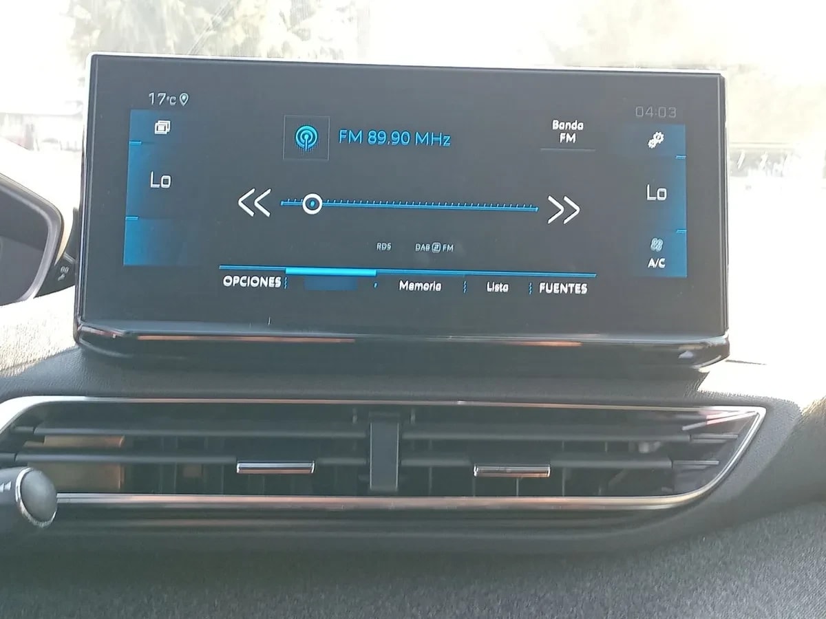Peugeot 3008 1.5 Allure Pack Bluehdi 130 4x2 Eat8 5p año 2024