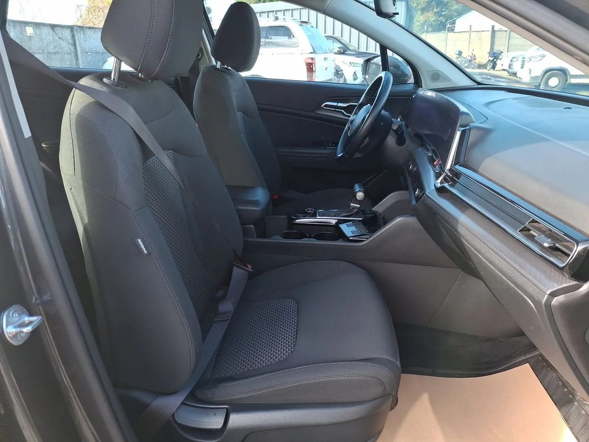 Kia Sportage 2.0 Ex Dies 2wd 8at 5p año 2025