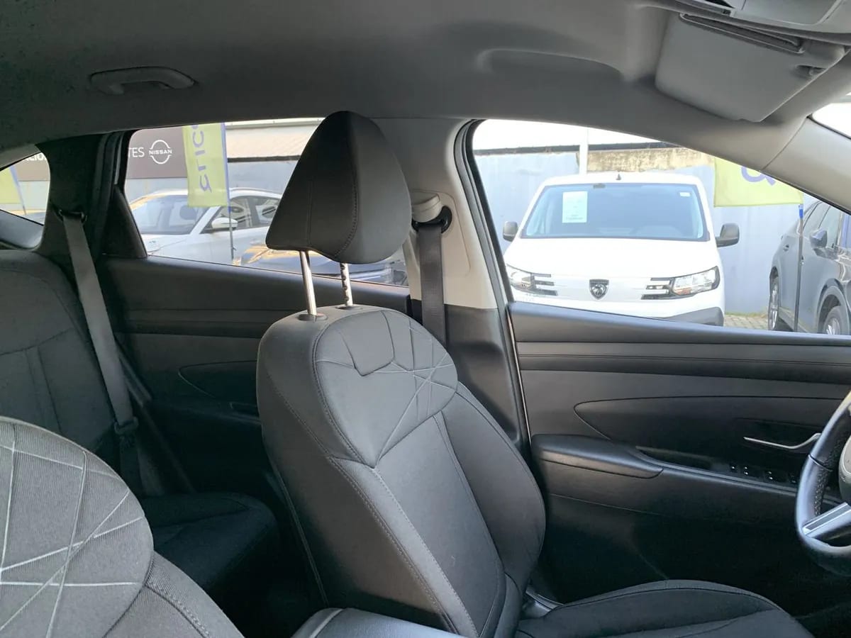 Hyundai Tucson 2.0 Nx4 Plus Fl Diesel 2wd At 5p año 2025