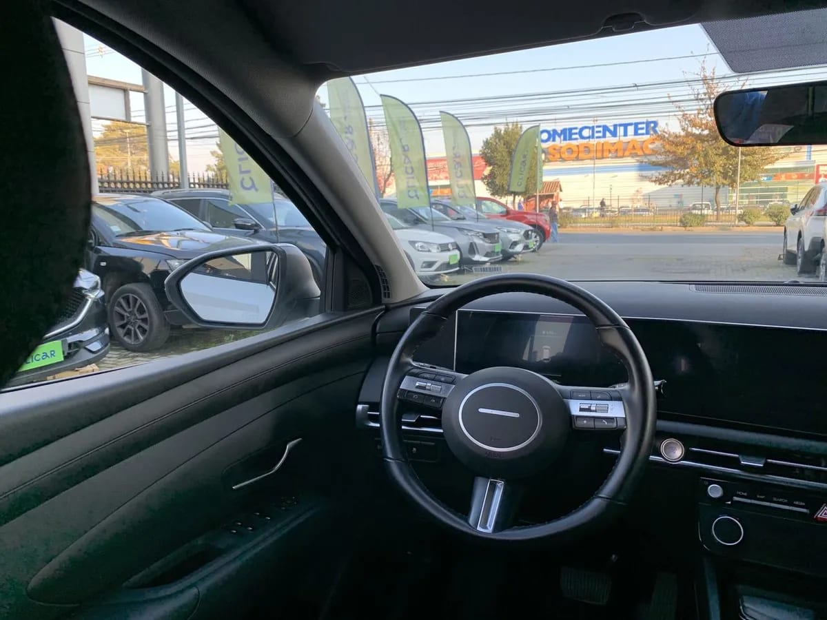Hyundai Tucson 2.0 Nx4 Plus Fl Diesel 2wd At 5p año 2025