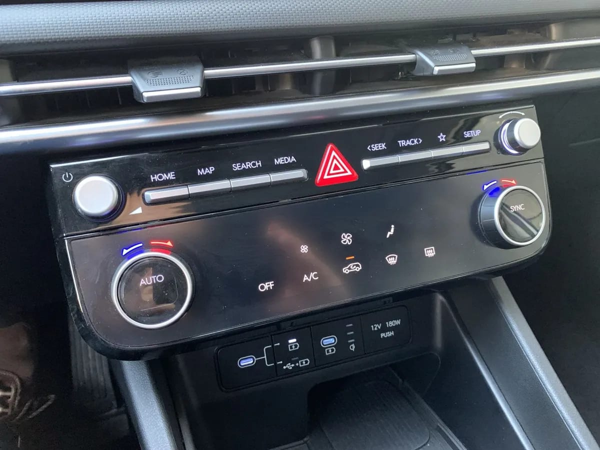 Hyundai Tucson 2.0 Nx4 Plus Fl Diesel 2wd At 5p año 2025